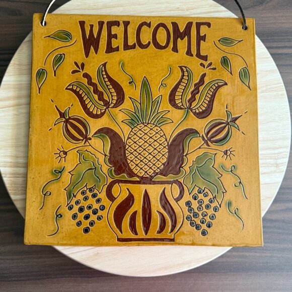 Folk Art Welcome Plaque Studio Pottery By Laura Jurford 2001 Pineapple Floral - Picture 2 of 8